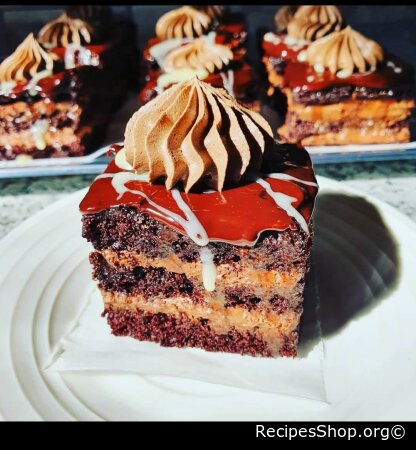 🍫 Amandine Romanian Chocolate  Cake