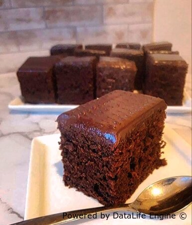 Fudgy Brownies with Chocolate Glaze